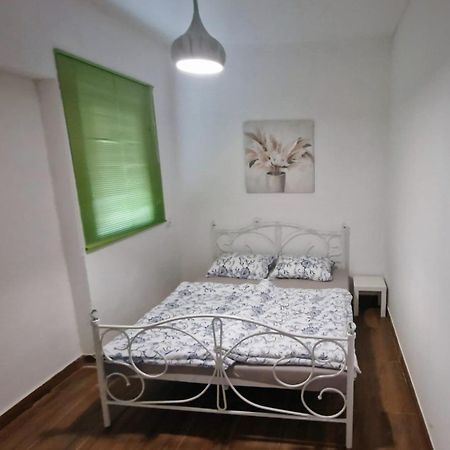 Apartman Lena Tusilovic Extérieur photo
