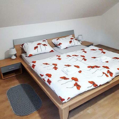 Apartman Lena Tusilovic Extérieur photo
